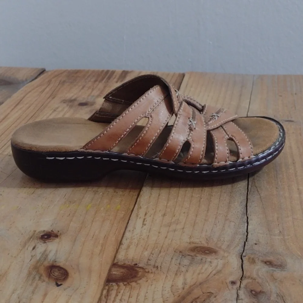 Naturalizer Teles Tan Leather Slip On Sandals Szie 8M